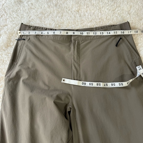 Lululemon Esker Slim Nylon Trouser Hiking *lululemon lab* Nomad Size 12 W5CE7S - Picture 6 of 14